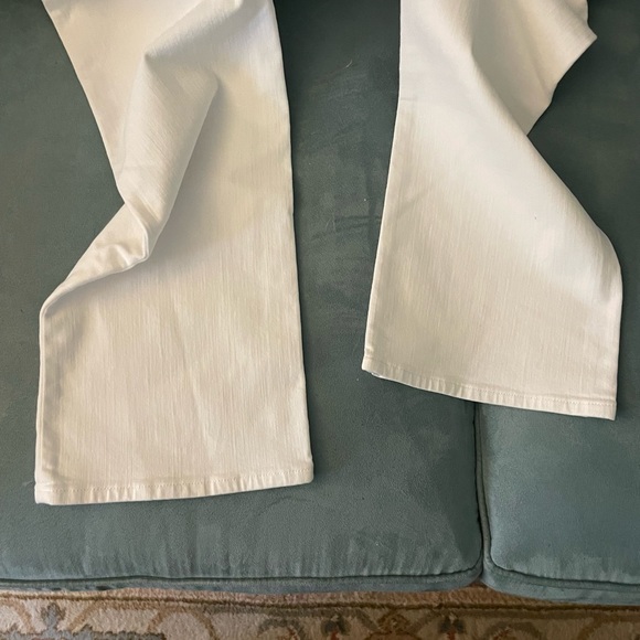 💕 NWT JCrew Full Length Curvy Demi Boot Jeans White sz 29 - Picture 4 of 6